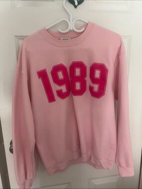 Pink '1989' Graphic Sweatshirt, Taylor Swift